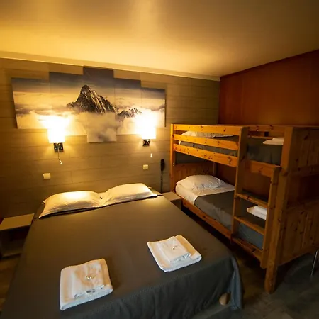 La Chaumiere A 100m Du Telecabine Hotel